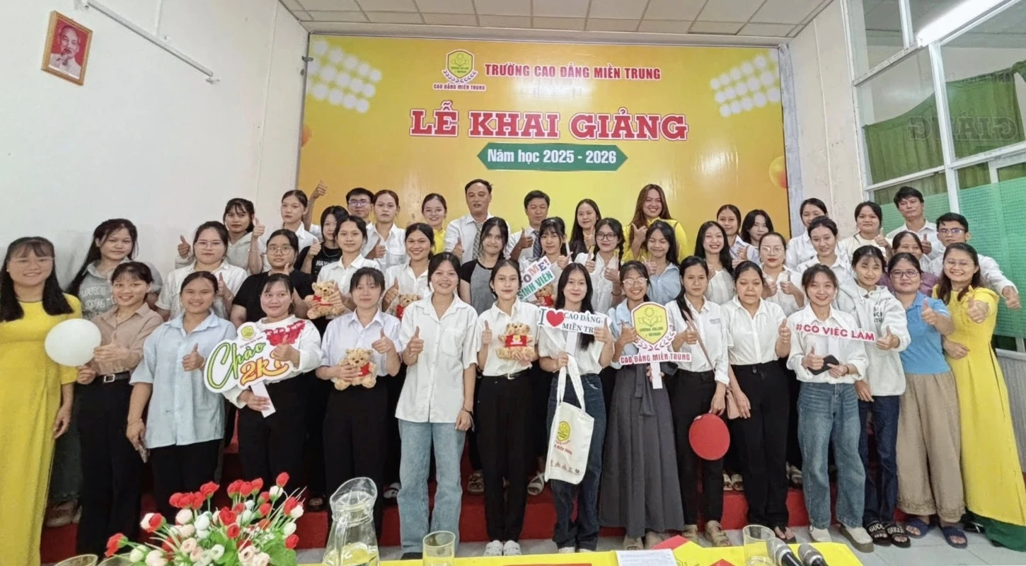 Lễ Khai Giảng Chào Đón Tân Sinh Viên Đợt 1 Năm Học 2025-2026 | Trường Cao Đẳng Miền Trung