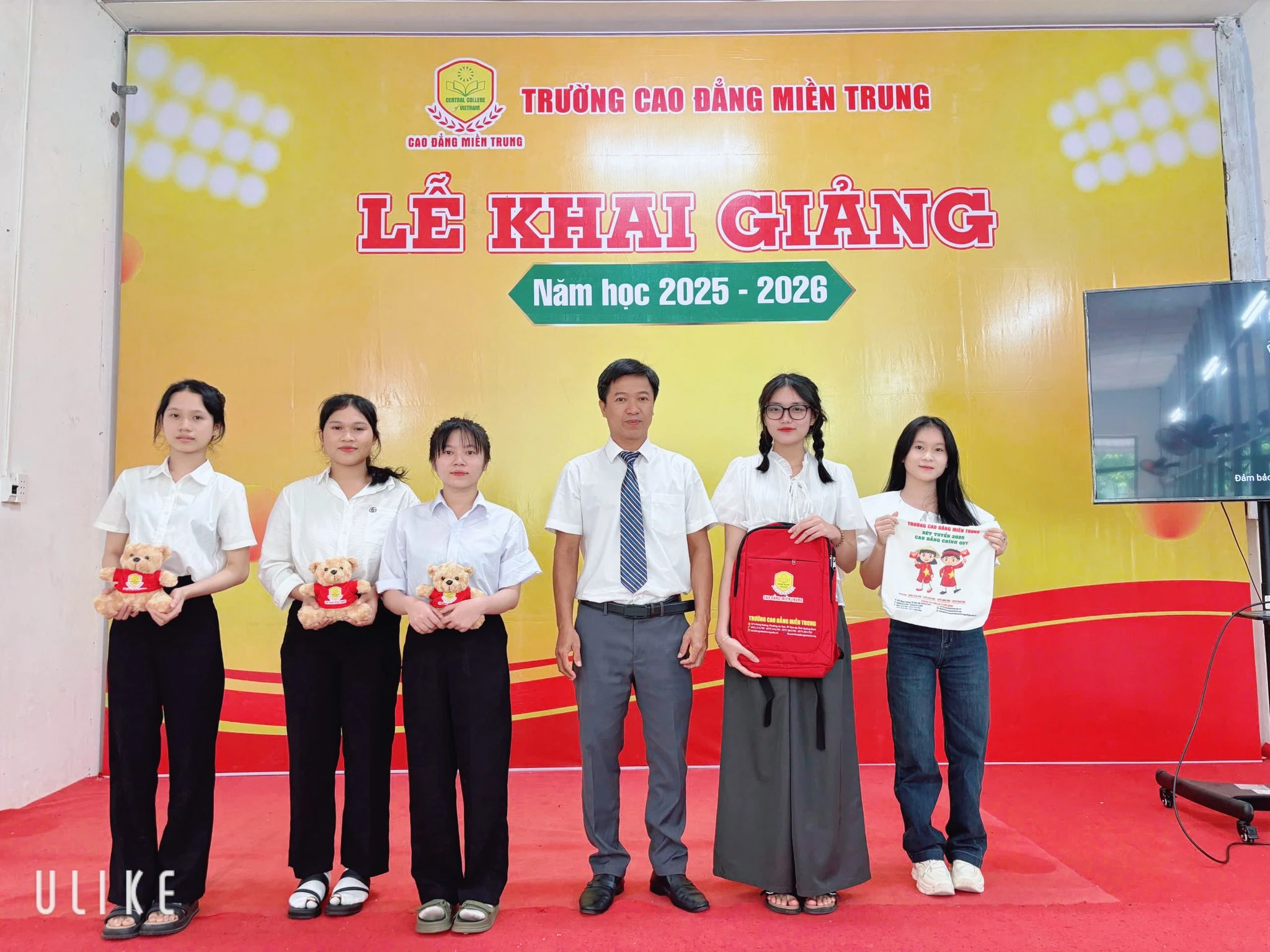 Lễ Khai Giảng Chào Đón Tân Sinh Viên Đợt 1 Năm Học 2025–2026 | Cao Đẳng Miền Trung