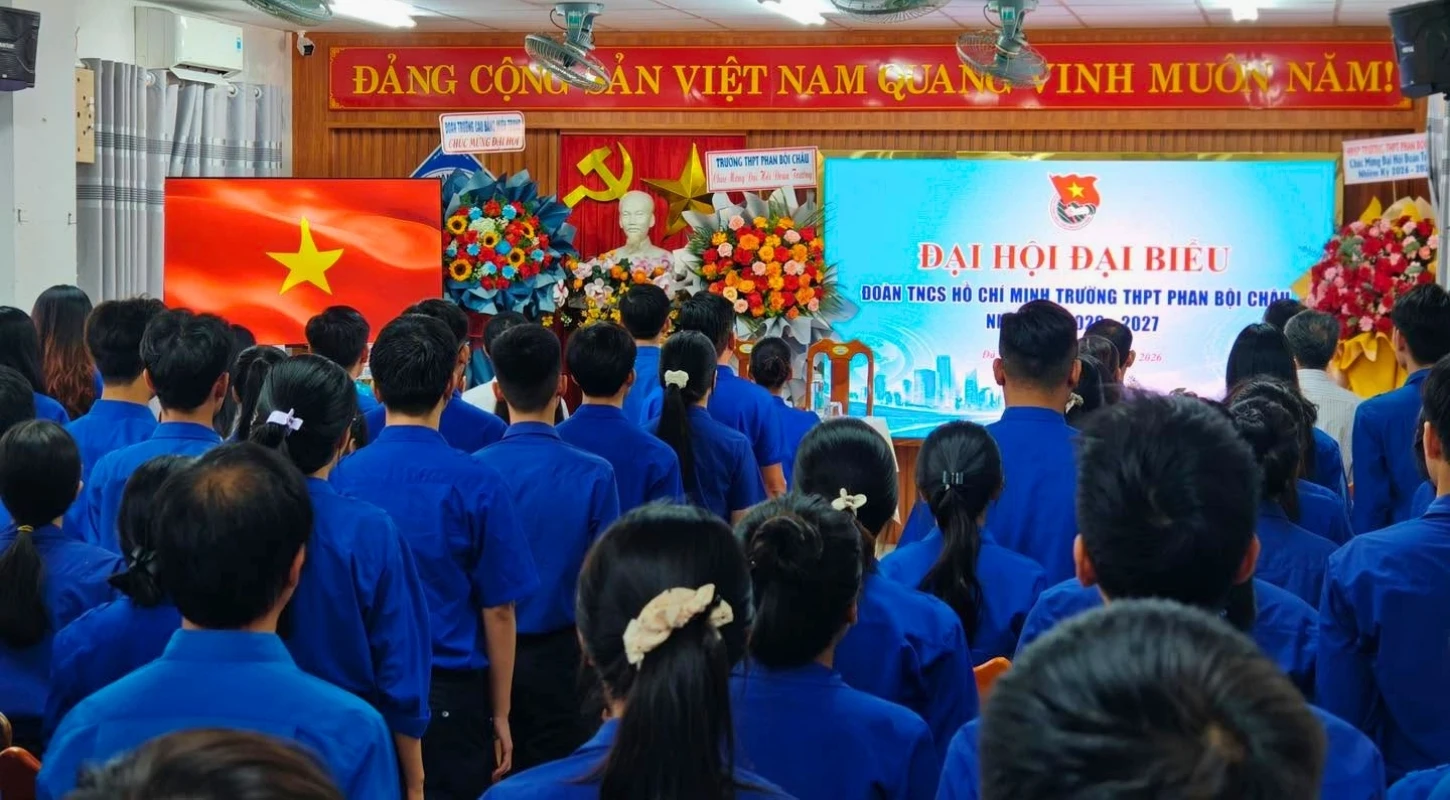 TRƯỜNG CAO ĐẲNG MIỀN TRUNG GẮN KẾT, ĐỒNG HÀNH VÀ LAN TỎA TINH THẦN TÌNH NGUYỆN | Trường Cao Đẳng Miền Trung