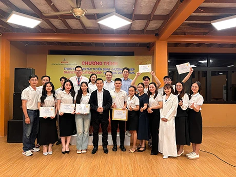 Hội Nghị Tổng Kết Tuyển Sinh 2024 Và Định Hướng 2025