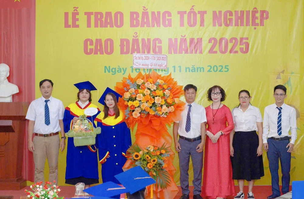 Lễ Trao Bằng Tốt Nghiệp 2025 | Trường Cao Đẳng Miền Trung – Khởi Đầu Hành Trình Mới
