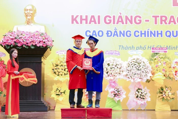 Trường Cao Đẳng Đại Việt Sài Gòn Khai Giảng Năm Học Mới Và Trao Bằng Tốt Nghiệp
