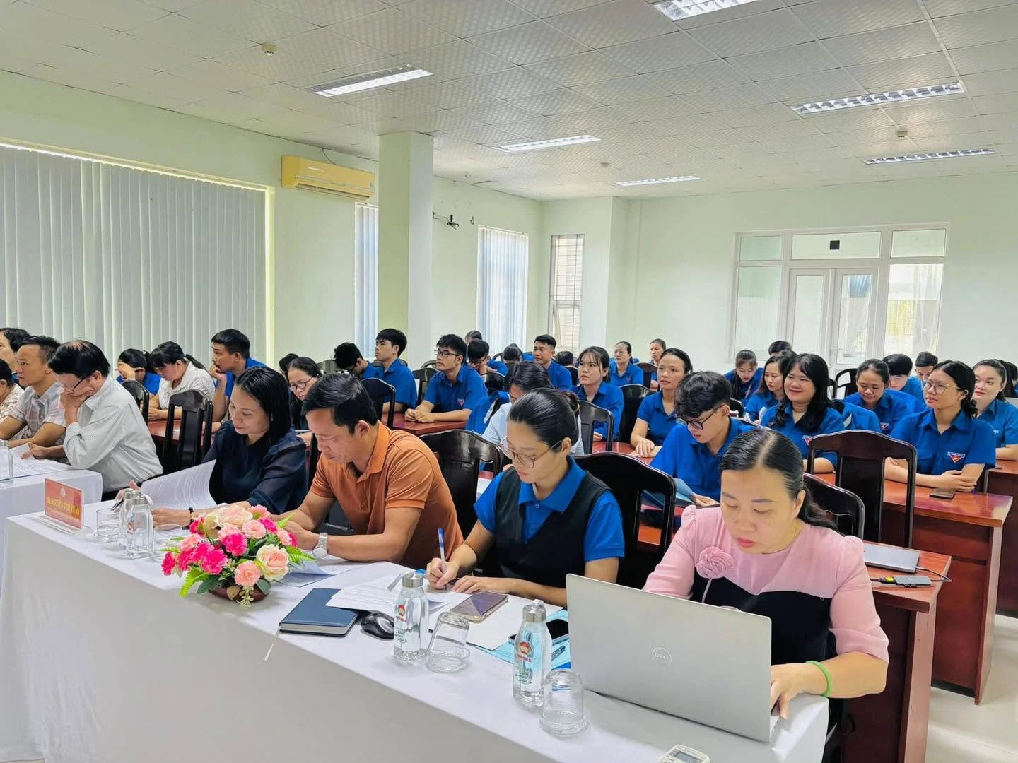 TRƯỜNG CAO ĐẲNG MIỀN TRUNG GẮN KẾT, ĐỒNG HÀNH VÀ LAN TỎA TINH THẦN TÌNH NGUYỆN