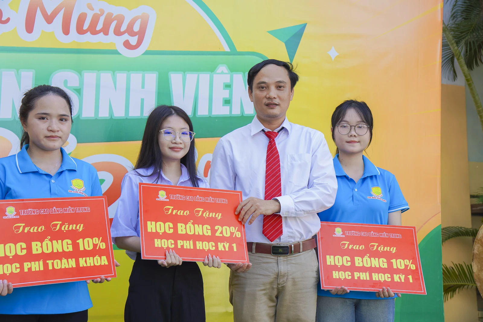 TRƯỜNG CAO ĐẲNG MIỀN TRUNG TỔ CHỨC LỄ KHAI GIẢNG NĂM HỌC 2026–2027 VÀ CHÀO ĐÓN TÂN SINH VIÊN K26