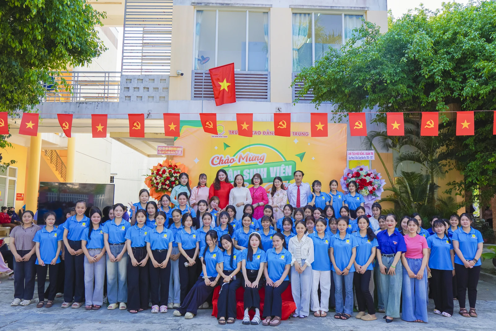 TRƯỜNG CAO ĐẲNG MIỀN TRUNG TỔ CHỨC LỄ KHAI GIẢNG NĂM HỌC 2026–2027 VÀ CHÀO ĐÓN TÂN SINH VIÊN K26
