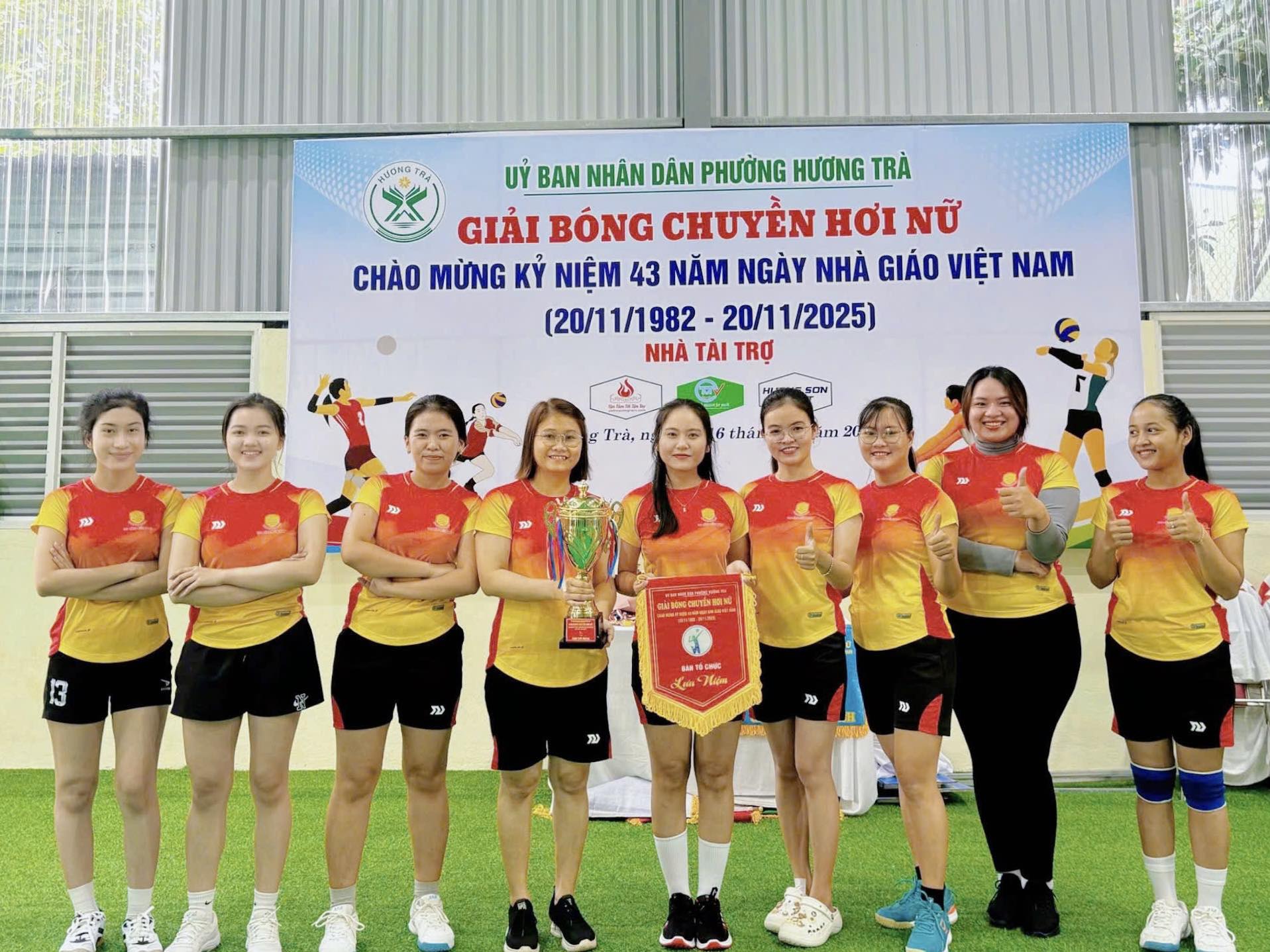 Tổng Kết Giải Bóng Chuyền Hơi Nữ – Cán bộ Nhân viên Trường Cao đẳng Miền Trung Tham Gia Sôi Nổi